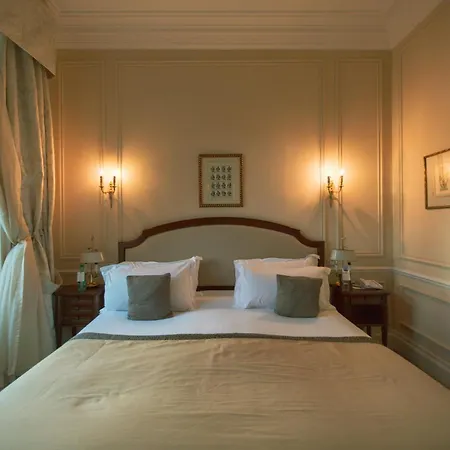 Szálloda De La Cite & Mgallery 5*